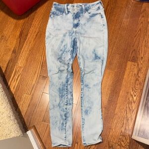 Universal Threads Denim Tie Dye Jeans